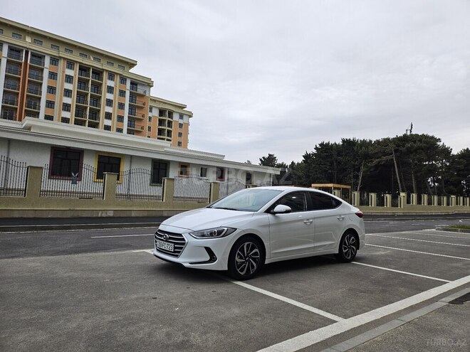 Hyundai Avante 2016, 165,819 km - 1.6 l - Bakı