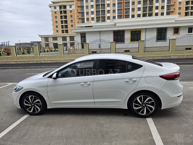 Hyundai Avante 2016, 165,819 km - 1.6 l - Bakı