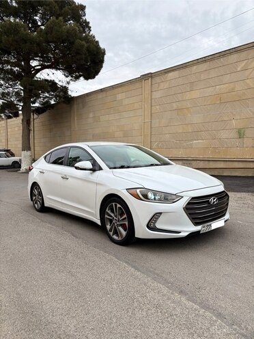 Hyundai Elantra 2017, 241,402 km - 2.0 л - Bakı
