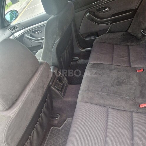 BMW 530 2001, 283,000 km - 3.0 л - Zaqatala
