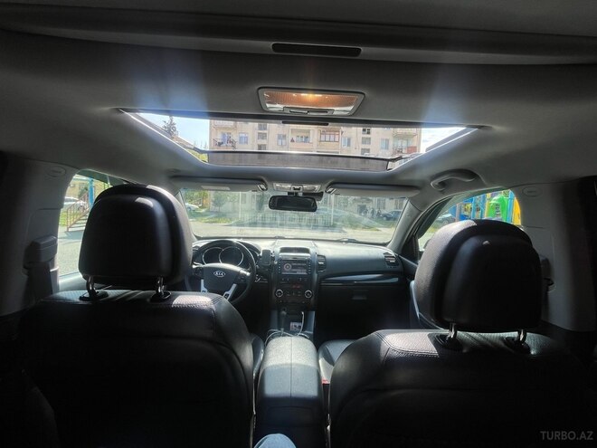 Kia Sorento-9