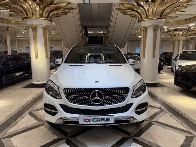 Mercedes GLE 250 4MATIC-1