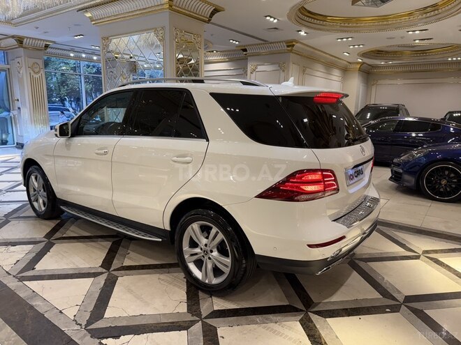 Mercedes GLE 250 4MATIC-7