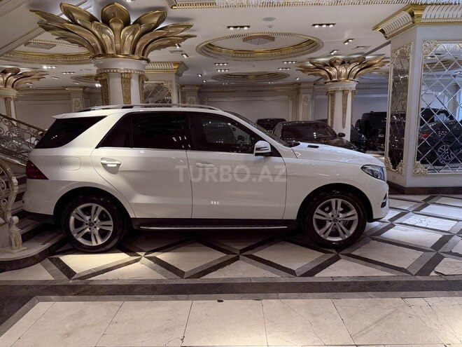 Mercedes GLE 250 4MATIC-3