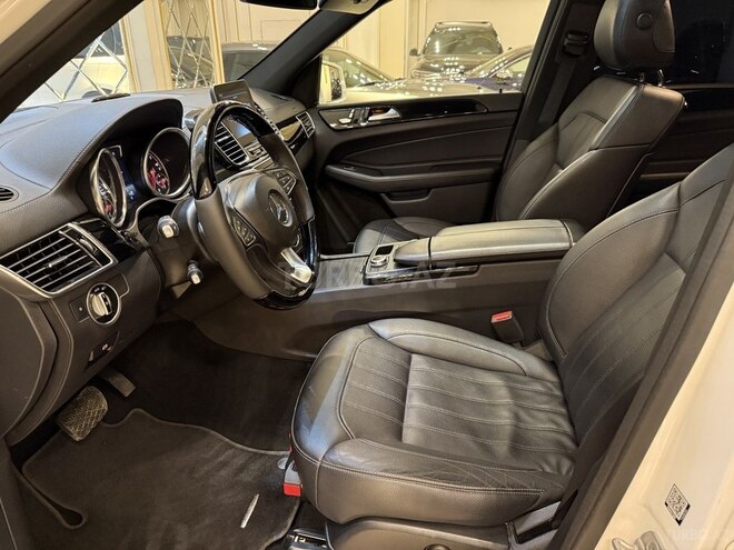 Mercedes GLE 250 4MATIC-10