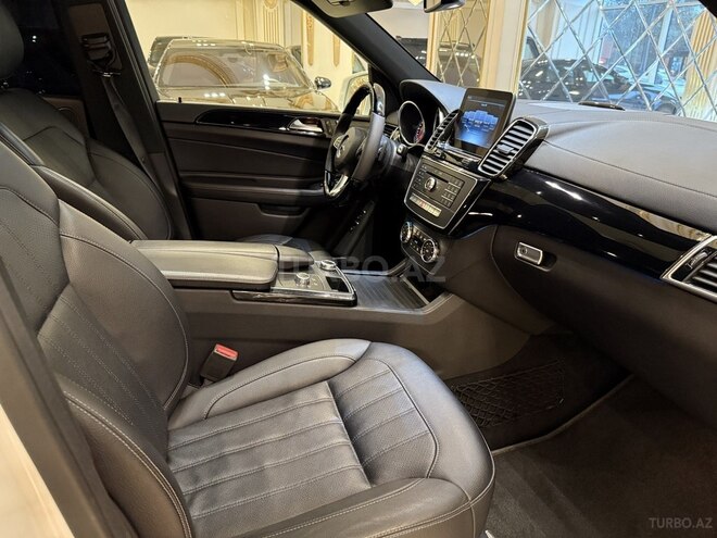 Mercedes GLE 250 4MATIC-11