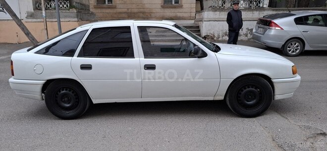 Opel Vectra 1991, 541,000 km - 1.6 l - Bakı