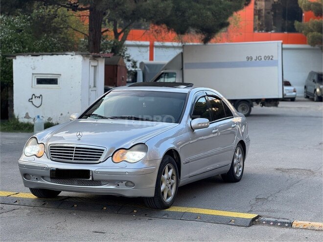 Mercedes C 240 2001, 245,666 km - 2.4 l - Bakı