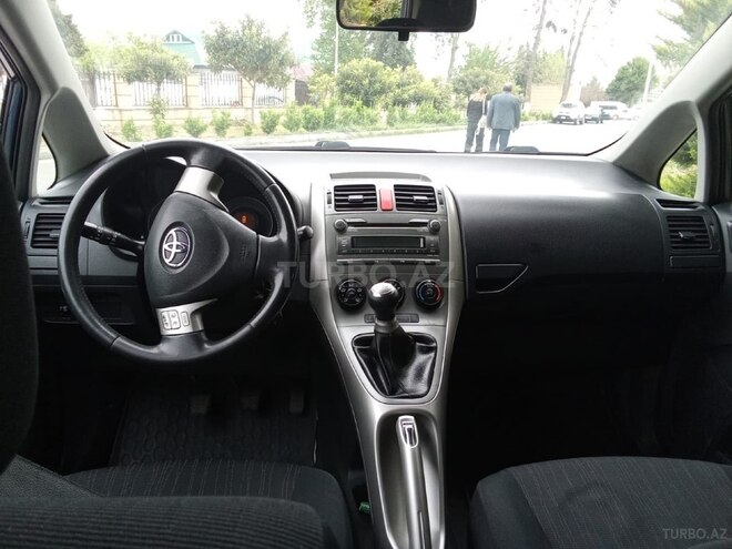 Toyota Auris 2008, 300,000 km - 1.4 l - Bakı