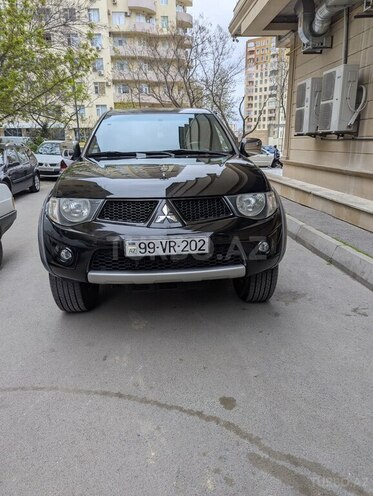 Mitsubishi L200 2012, 325,000 km - 3.5 l - Bakı