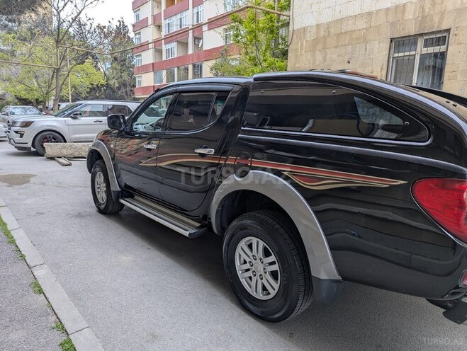 Mitsubishi L200 2012, 325,000 km - 3.5 l - Bakı