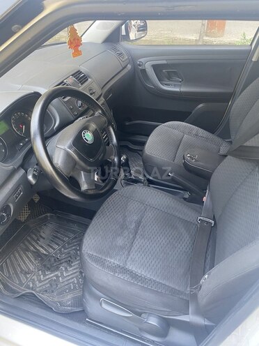 Skoda Fabia 2012, 320,000 km - 1.6 l - Bakı
