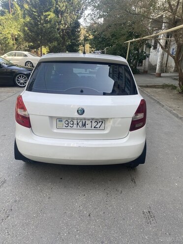 Skoda Fabia 2012, 320,000 km - 1.6 l - Bakı