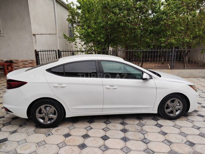 Hyundai Elantra 2020, 90,000 km - 2.0 л - Bərdə