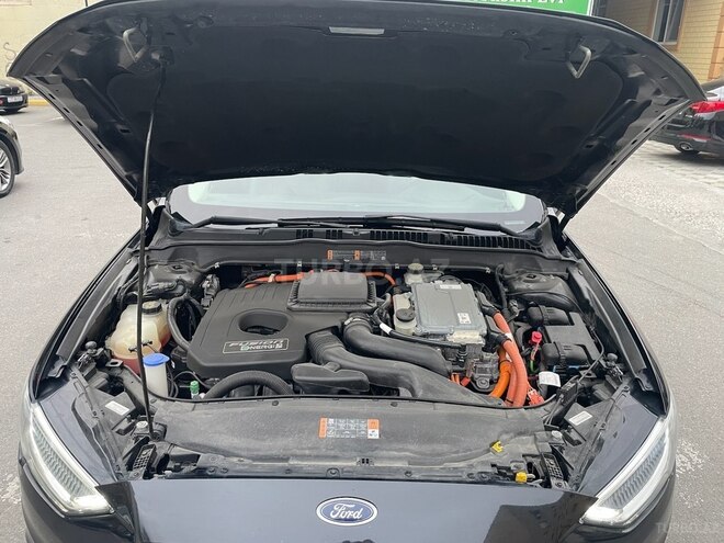 Ford Fusion (North America) 2017, 166,000 km - 2.0 л - Bakı