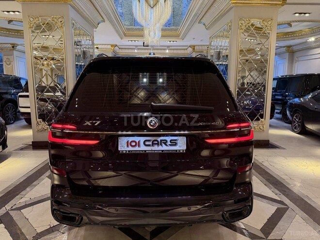 BMW X7-6