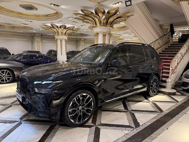 BMW X7-4