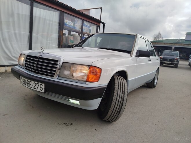 Mercedes 190 1991, 565,000 km - 2.0 l - Qusar