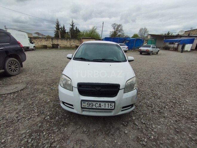 Chevrolet Aveo-1