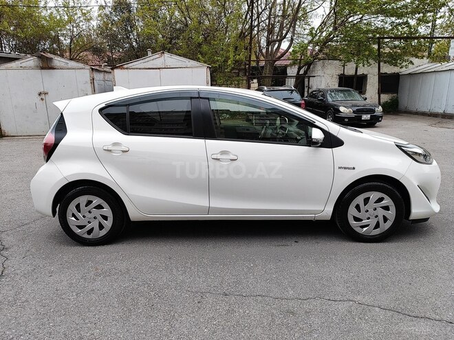 Toyota Aqua 2019, 103,000 km - 1.5 l - Bakı