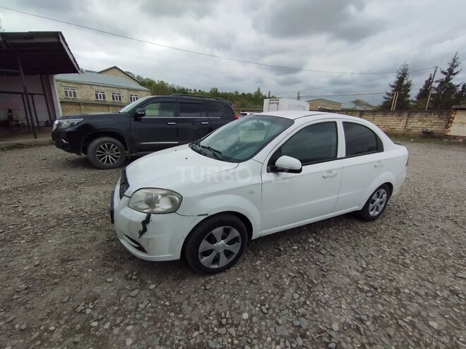 Chevrolet Aveo-7