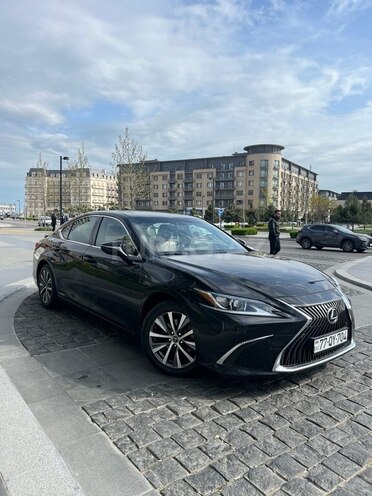 Lexus ES 300h 2019, 94,000 km - 2.5 l - Bakı