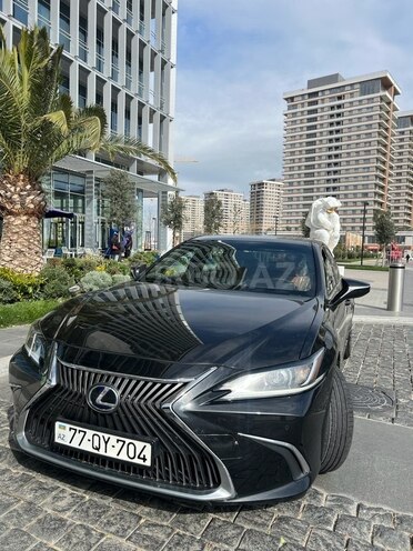 Lexus ES 300h 2019, 94,000 km - 2.5 l - Bakı