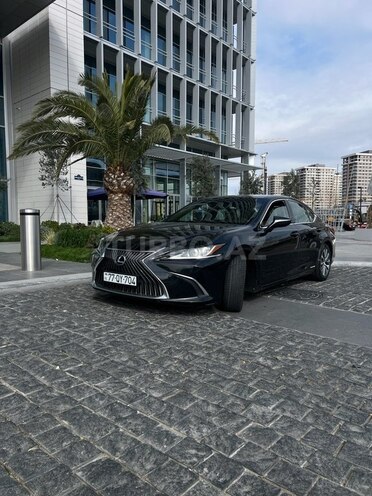 Lexus ES 300h 2019, 94,000 km - 2.5 l - Bakı