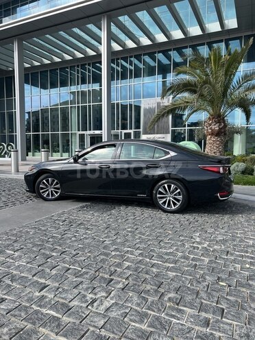 Lexus ES 300h 2019, 94,000 km - 2.5 l - Bakı