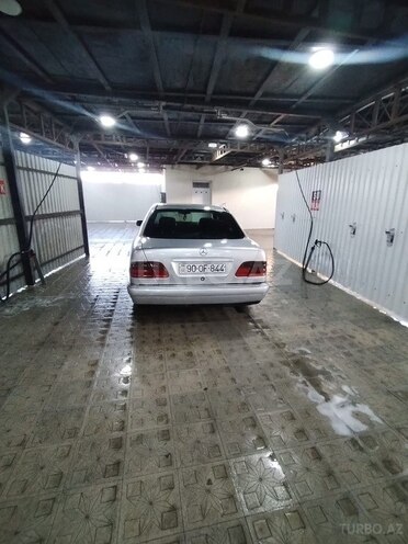 Mercedes E 230 1997, 245,000 km - 2.3 l - Şəmkir