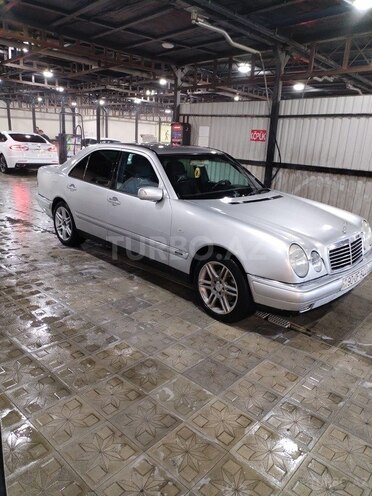 Mercedes E 230 1997, 245,000 km - 2.3 l - Şəmkir
