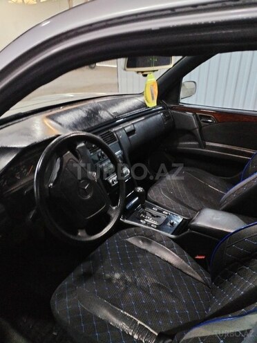 Mercedes E 230 1997, 245,000 km - 2.3 l - Şəmkir
