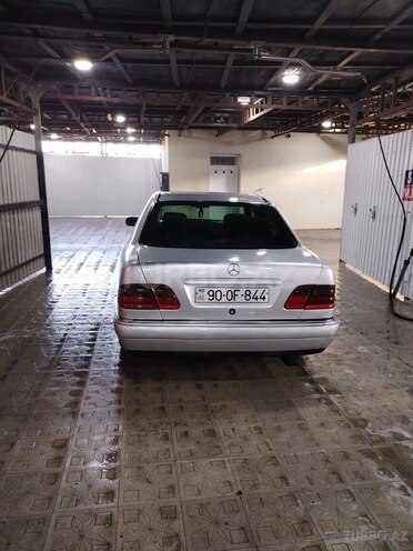 Mercedes E 230 1997, 245,000 km - 2.3 l - Şəmkir