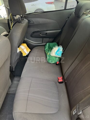 Chevrolet Aveo-6