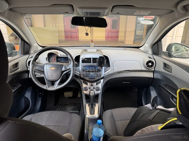 Chevrolet Aveo-5