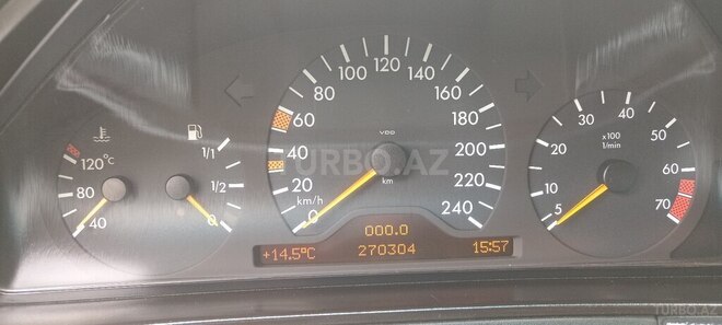 Mercedes E 240 1998, 270,304 km - 2.4 l - Ağdam