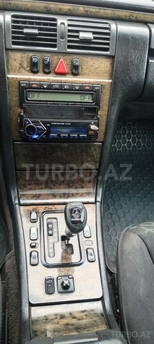 Mercedes E 240 1998, 270,304 km - 2.4 l - Ağdam