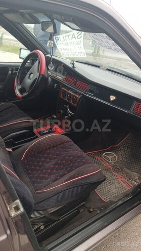 Mercedes 190 1991, 39,000 km - 2.0 l - Yevlax