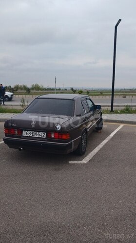 Mercedes 190 1991, 39,000 km - 2.0 l - Yevlax