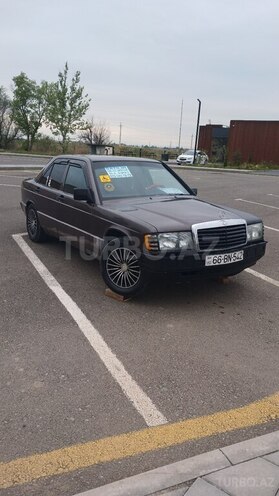 Mercedes 190 1991, 39,000 km - 2.0 l - Yevlax