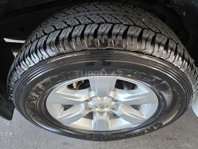 Toyota Land Cruiser Prado-15