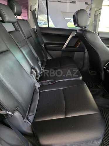 Toyota Land Cruiser Prado-14