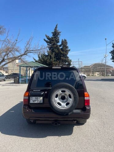 Suzuki Grand Vitara 2001, 270,000 km - 2.7 l - Bakı