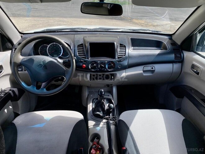 Mitsubishi L200 2011, 468,000 km - 2.5 l - Bakı