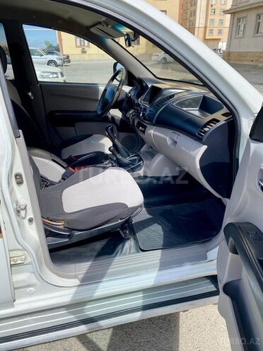 Mitsubishi L200 2011, 468,000 km - 2.5 l - Bakı