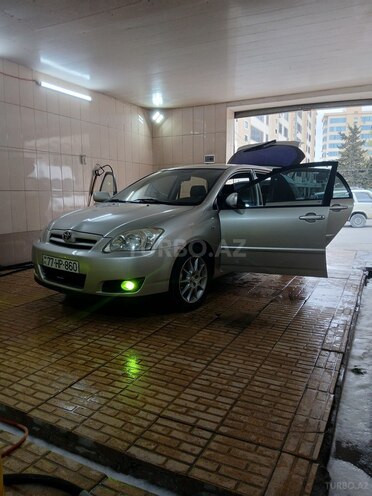 Toyota Corolla 2005, 265,000 km - 1.4 l - Bakı