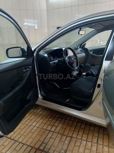 Toyota Corolla 2005, 265,000 km - 1.4 l - Bakı