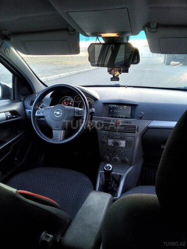 Opel Astra 2006, 267,000 km - 1.9 l - Gəncə