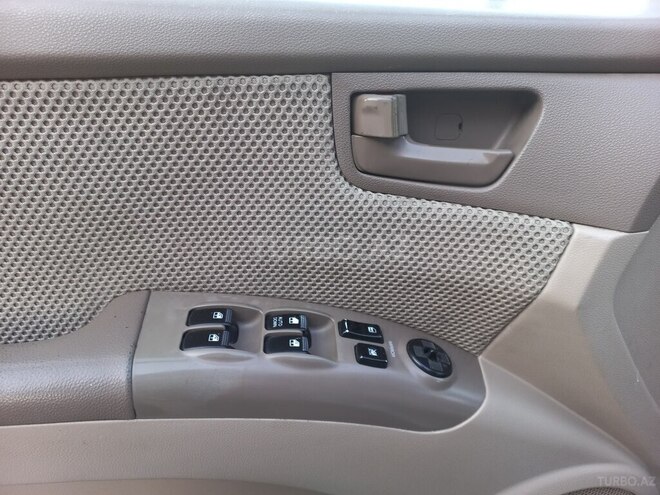 Kia Sportage 2006, 308,000 km - 2.0 l - Bakı