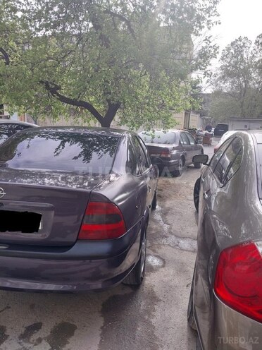 Opel Vectra 1996, 220,000 km - 1.8 l - Bakı